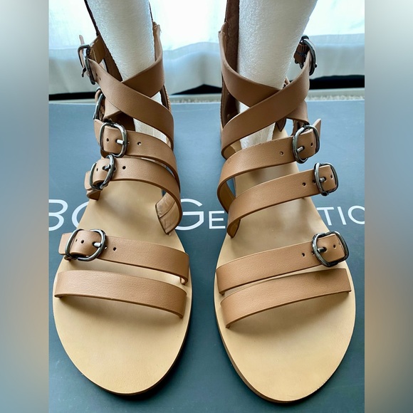 BCBG Larisse Gladiator Sandals Size 8.5M - Picture 7 of 15